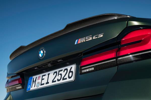 The new BMW M5 CS (01/2021).