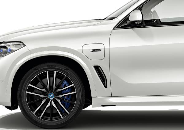 BMW, primer fabricante de automóviles de todo el mundo en equipar