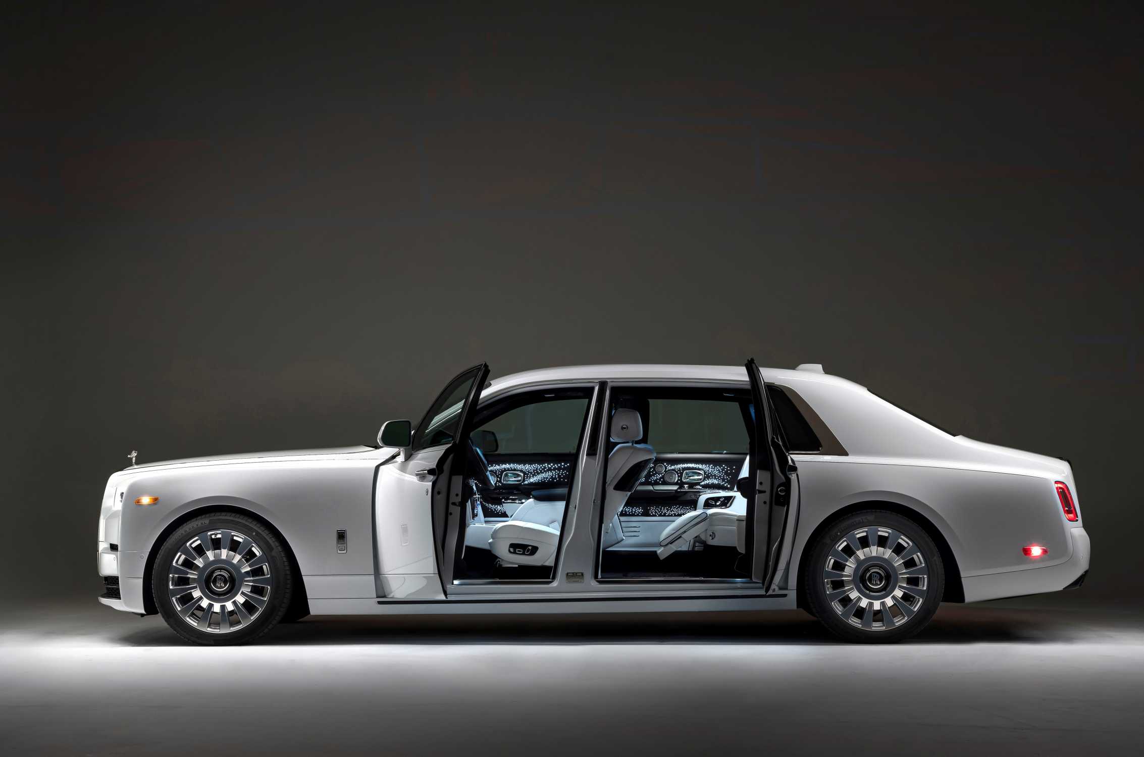 Rolls Royce Phantom Tempus Collection Debuts In North America Marking A Special Moment In Time 3995
