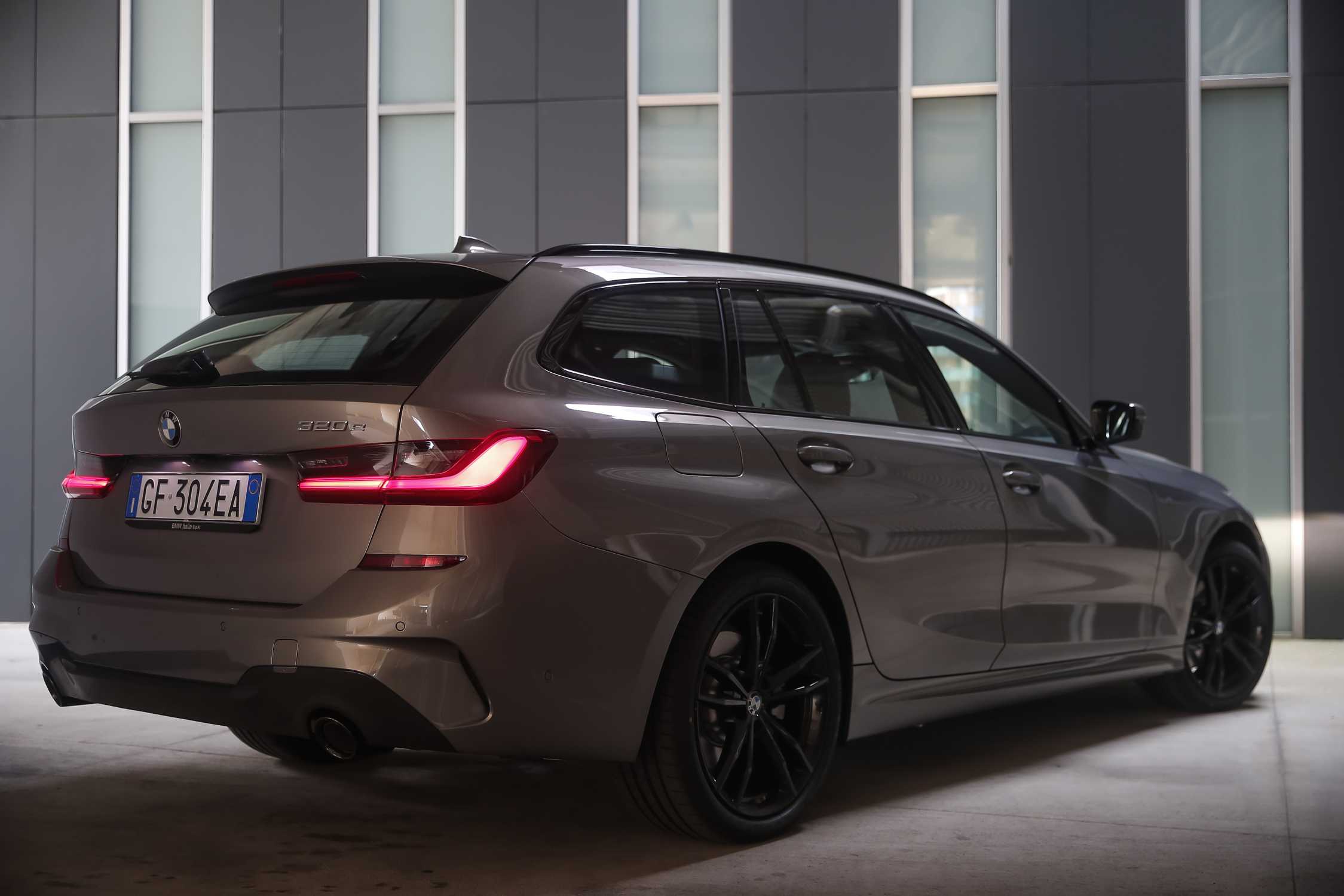 BMW Serie 320e Touring