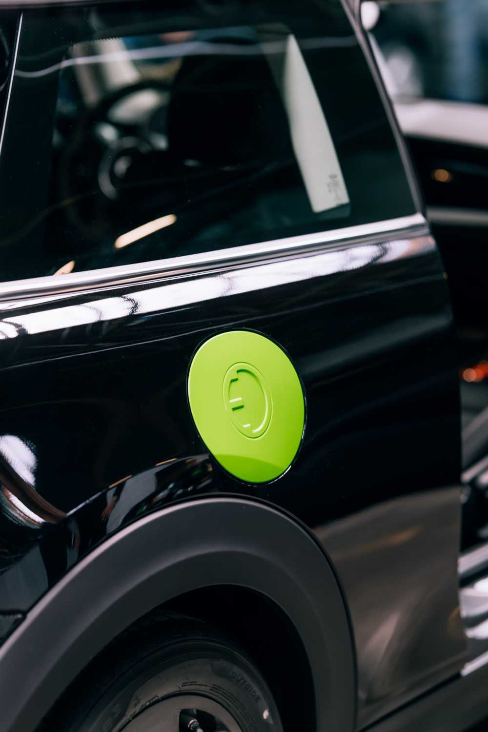 Largest delivery of electric MINIs in Europe (09/2021)