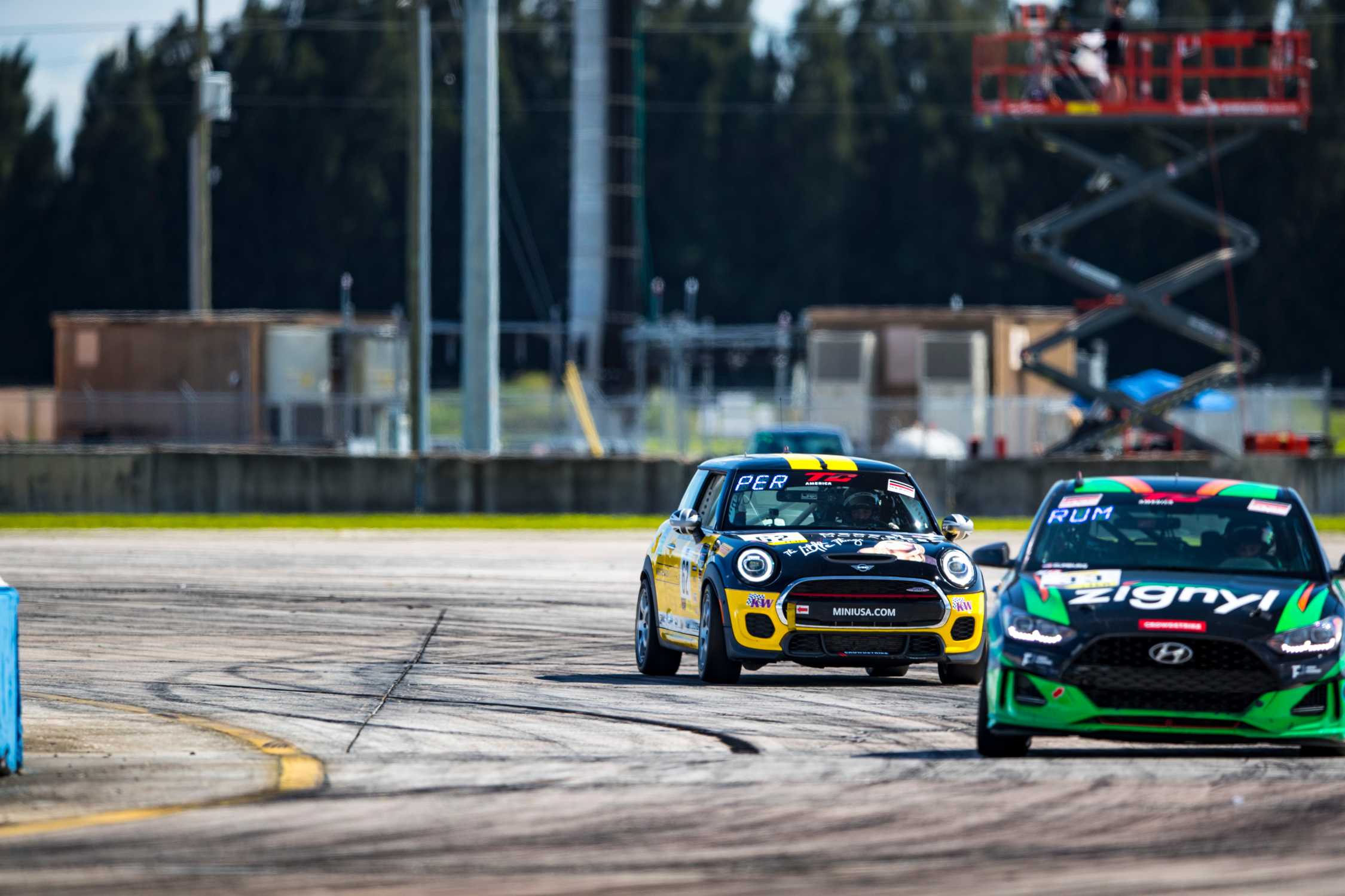 MINI MOTORSPORTS HERITAGE SHOWS UNDERDOG SPIRIT AND DOMINANCE OVER BUSY ...