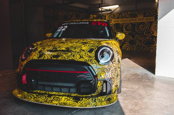 MINI JOHN COOPER WORKS CHALLENGE EVO