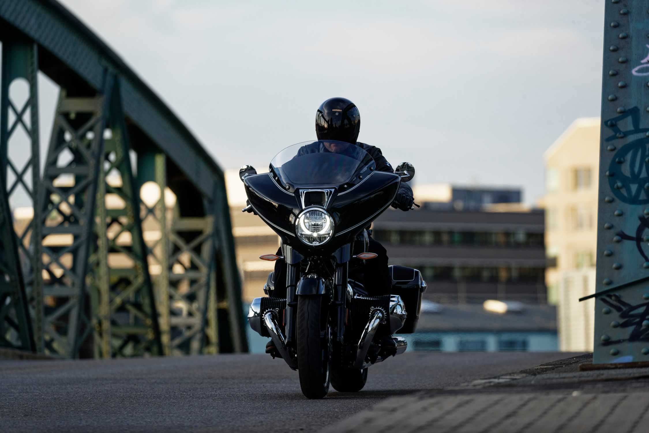 First R BMW R 18 B First Edition. (09/2021)