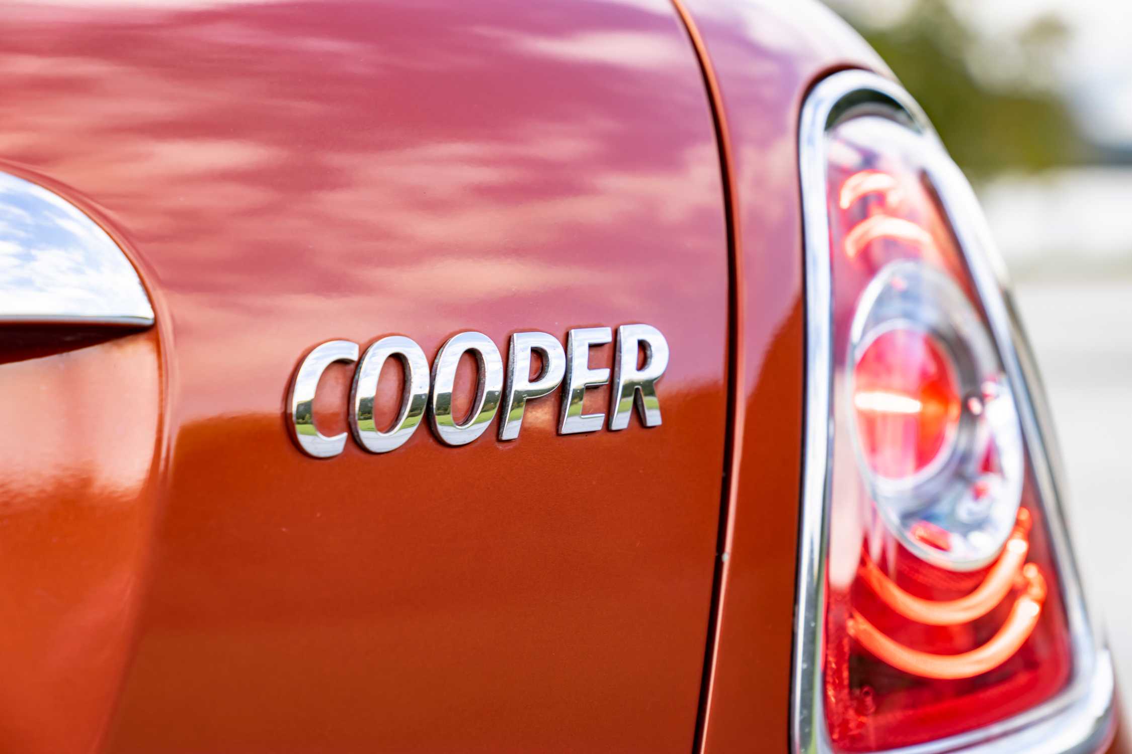 MINI Cooper Generation 3 Mk II (10/2021)