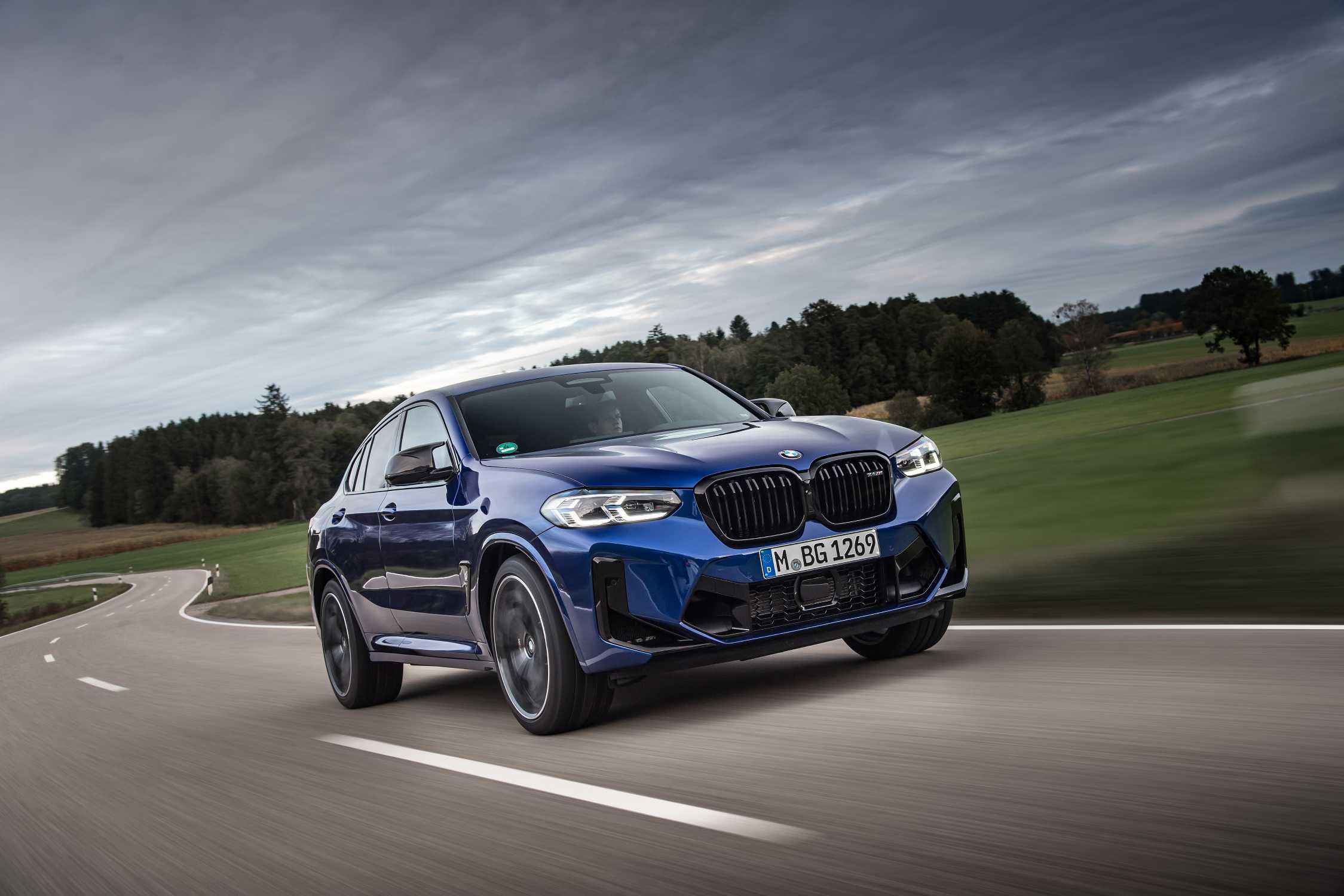 BMW X4M Marina Bay Blue metallic (11/2021).