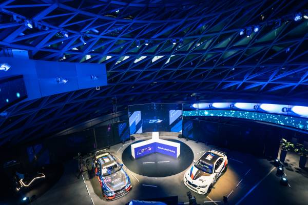 BMW SIM Racing crowns its champions and presents innovative new features at  the end-of-season finale.