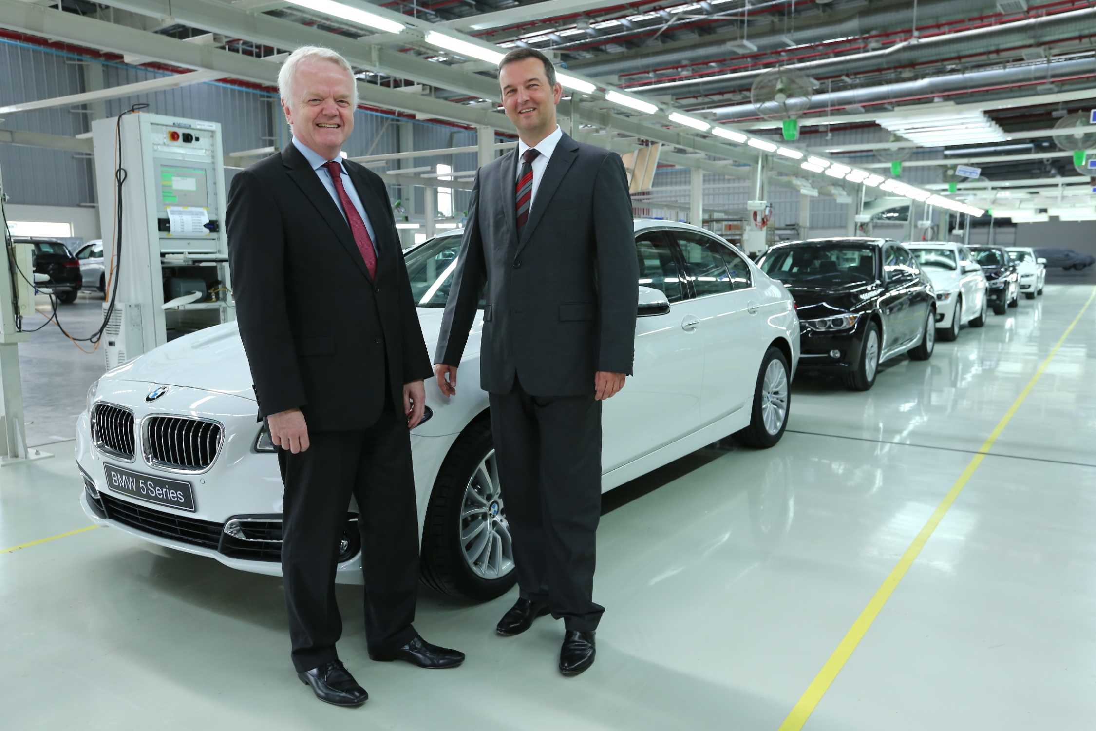 L – R Mr. Philipp von Sahr, President - BMW Group India with Mr. Robert ...