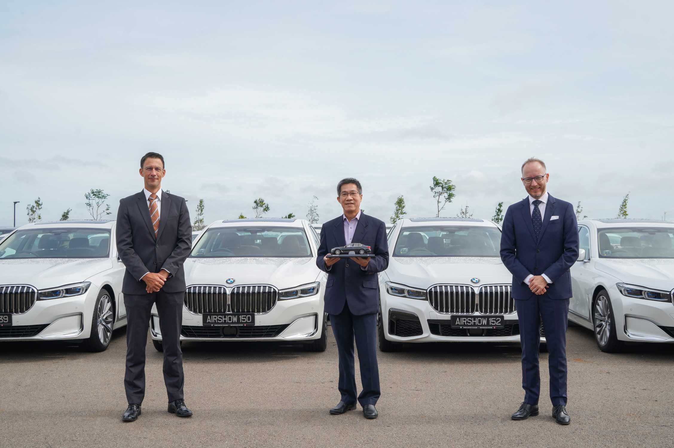 BMW returns as Official Car for Singapore Airshow 2022.