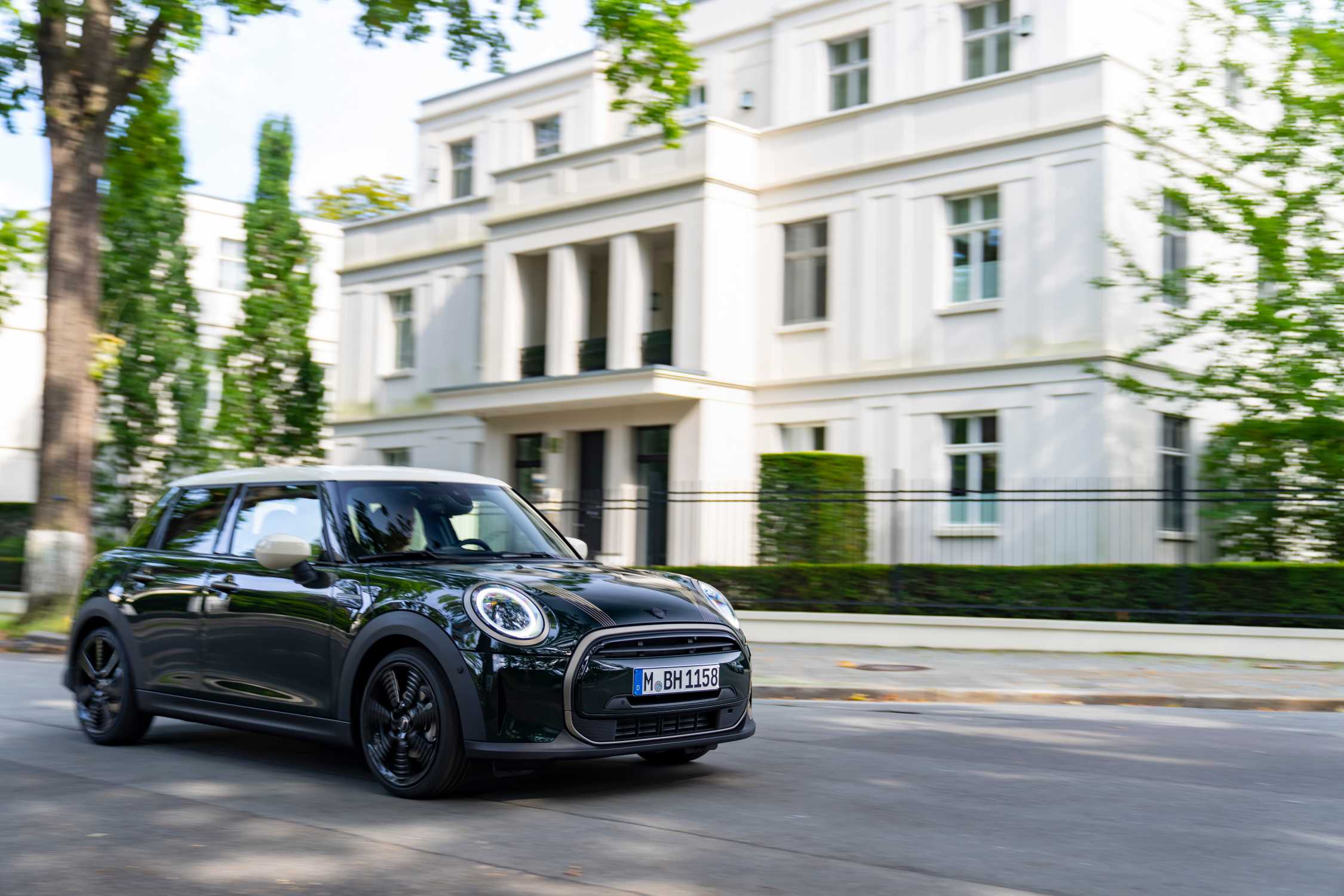 MINI Cooper 5-Türer Resolute Edition (05/2022).