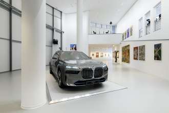 New BMW 7 Series, BMW X7 and THE8 X JEFF KOONS - The privilege of luxury - Danubiana Meulensteen Art Museu in Bratislava. (04/2022)