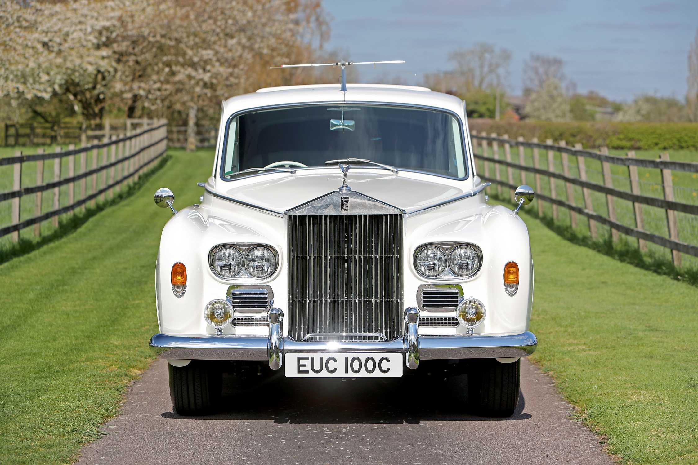 1965 ROLLS-ROYCE PHANTOM V (5VD63). Source: Photographs courtesy of ABKCO © 2022. All rights reserved.