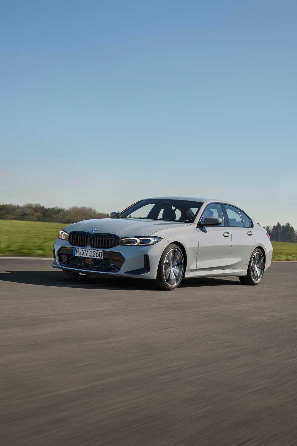 The new BMW 3 Series Sedan, M Brooklyn Grey metallic, Rim 19” Styling ...