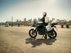 BMW Motorrad presents the Urban Collection.