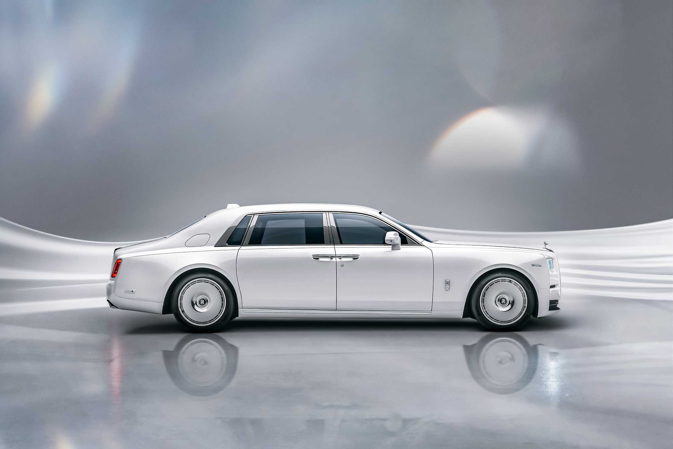 ROLLS ROYCE PHANTOM EXTENDED SERIES II PLATINO