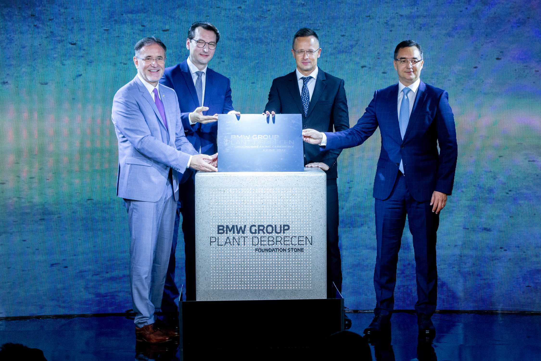 milestone-laying-of-the-foundation-stone-from-left-hans-peter-kemser-head-of-bmw-group-plant