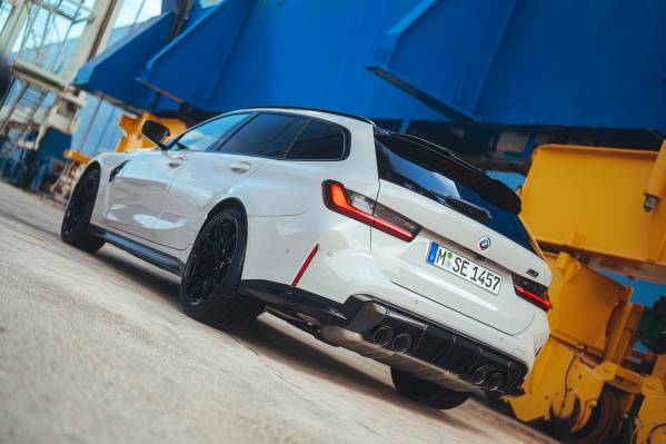 BMW propose des pièces en carbone M Performance pour sa M3 Touring
