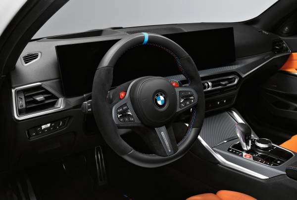 Renforcer la personnalité et le caractère sportif : les accessoires BMW M  Performance pour la BMW M3 Compétition M xDrive Touring.