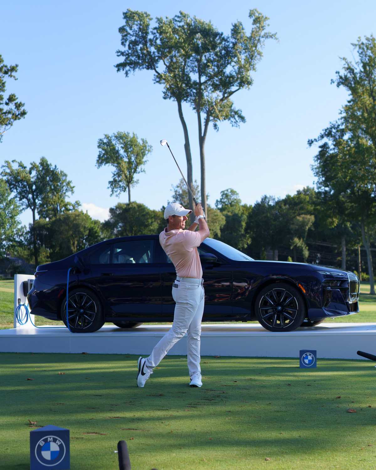 The BMW i7 is the Hole-in-One Prize for the 2022 BMW Championship.