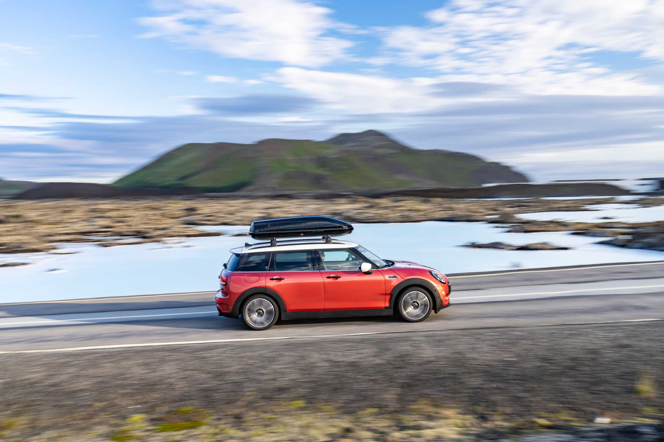 From a barren island to a trendy tourist destination: Discover Iceland's breathtaking nature with the MINI Cooper S Clubman ALL4.