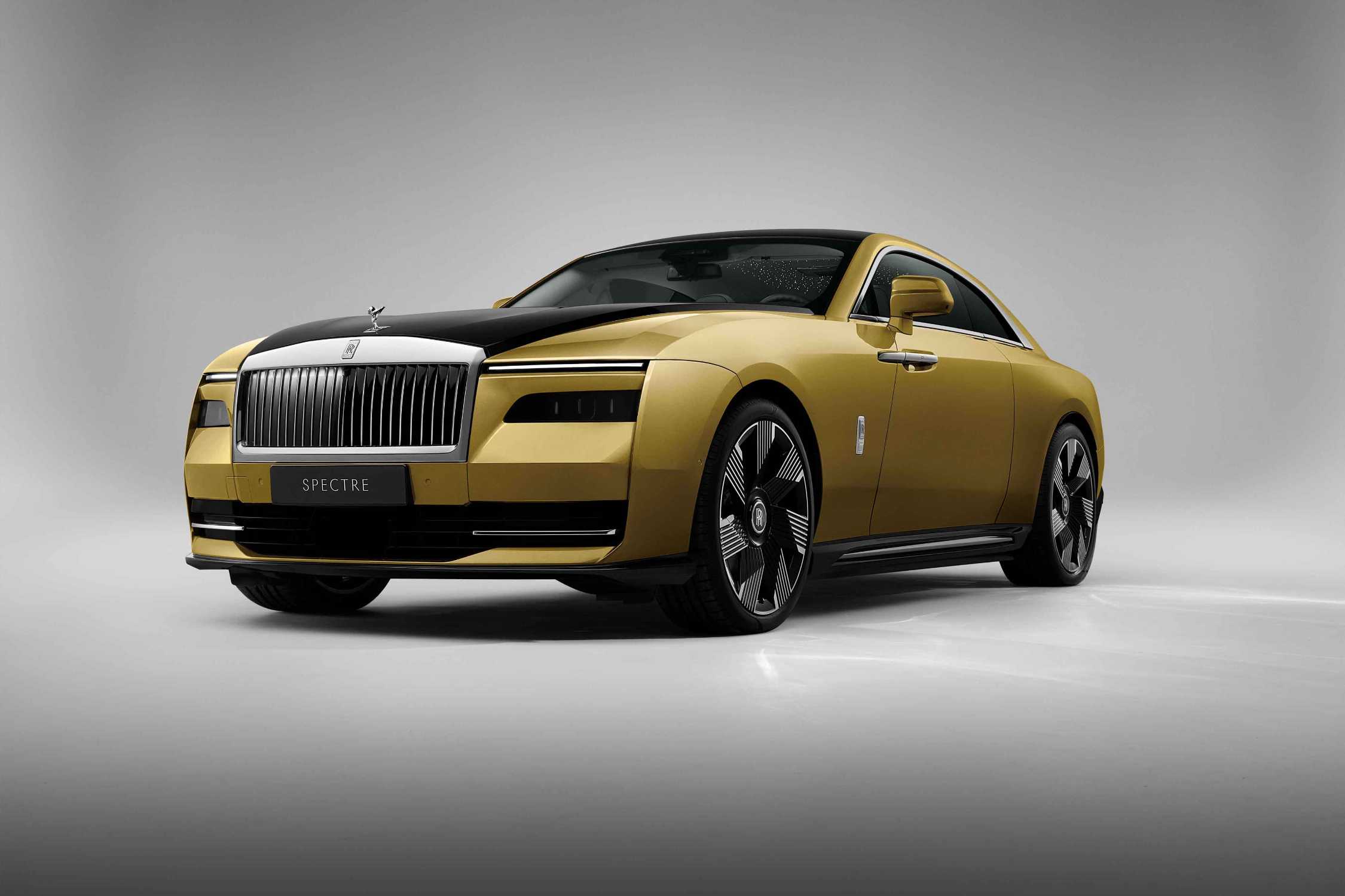    P90483589 Spectre Unveiled The First Fully Electric Rolls Royce Front 3 4 2250px 