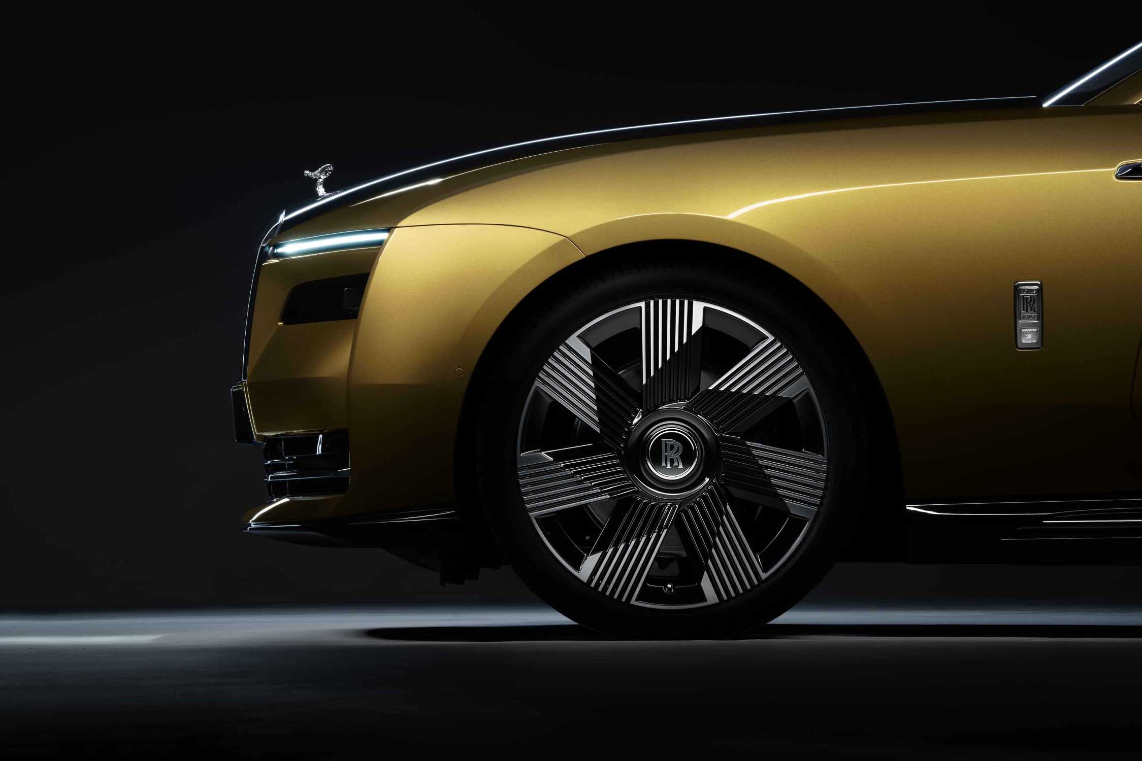 Spectre Unveiled The First Fully Electric Rolls Royce Front Profile