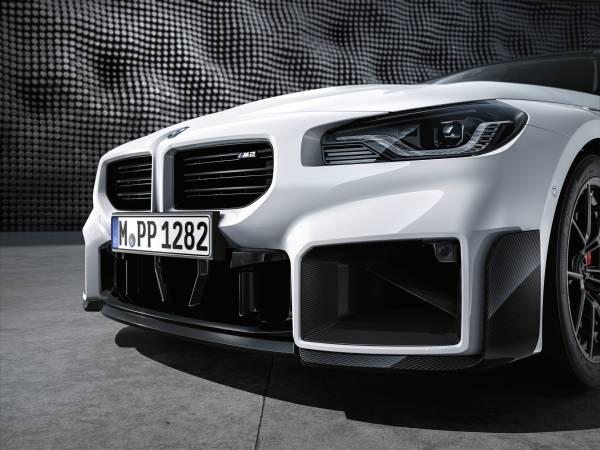  Exudando puro placer de conducir e intensa pasión por las carreras, las piezas BMW M Performance para el nuevo BMW M2.