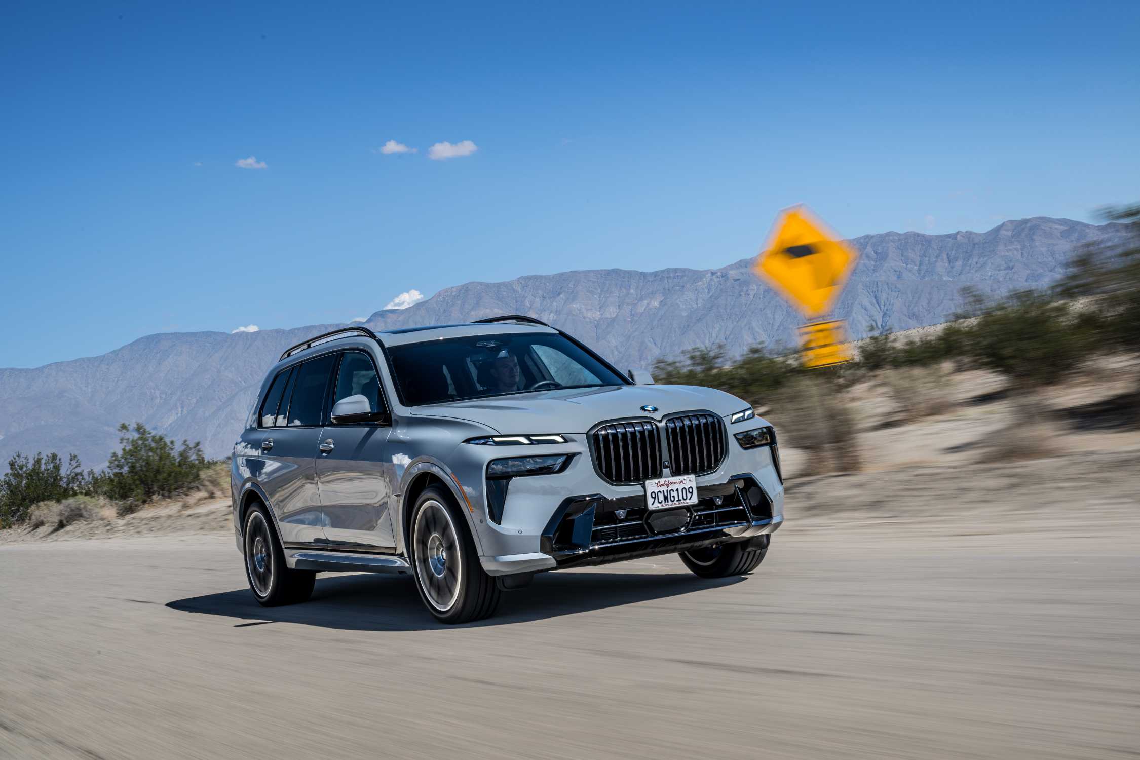 The New Bmw X7 On Location Palm Springs 102022