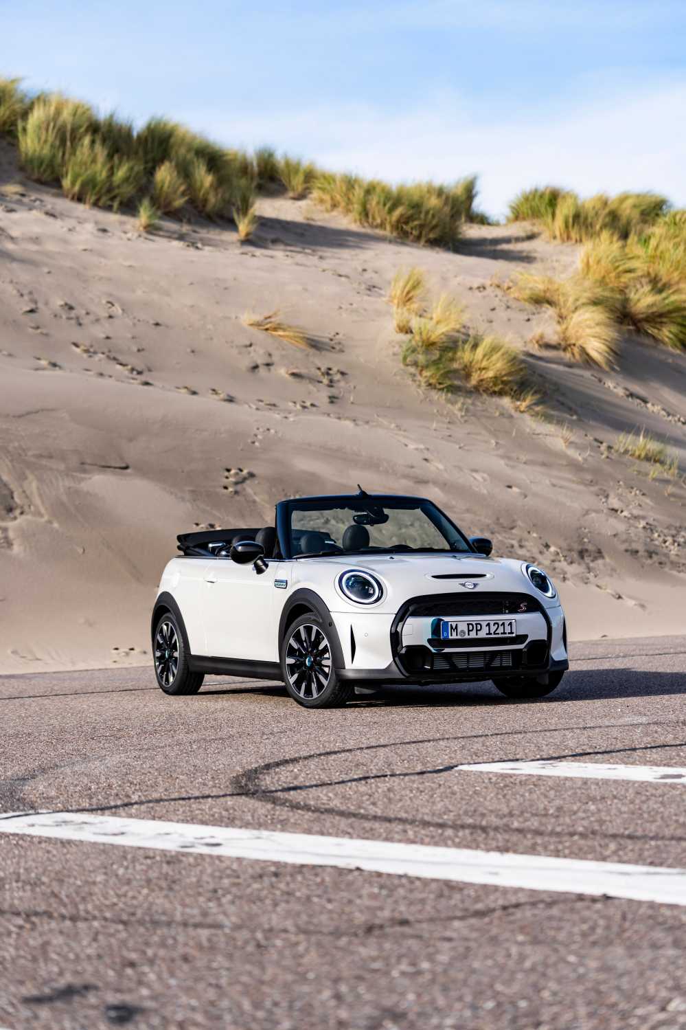 MINI Cooper S Convertible Seaside Edition (12/2022).