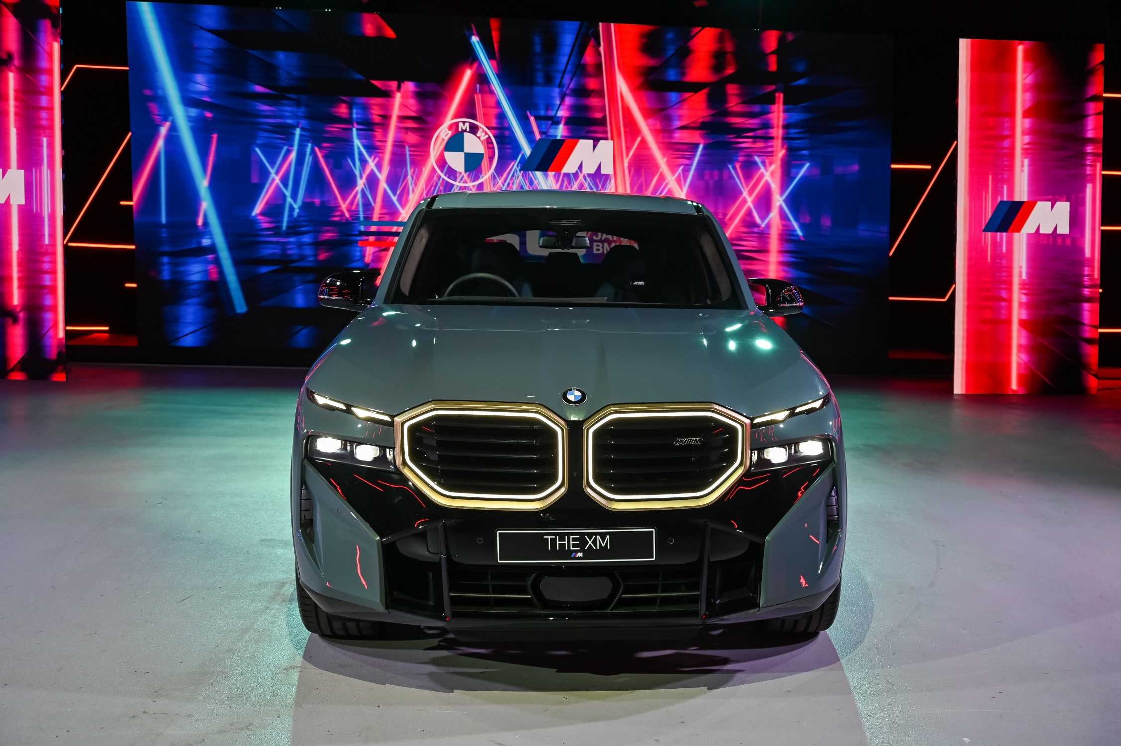 World premiere BMW Concept XM