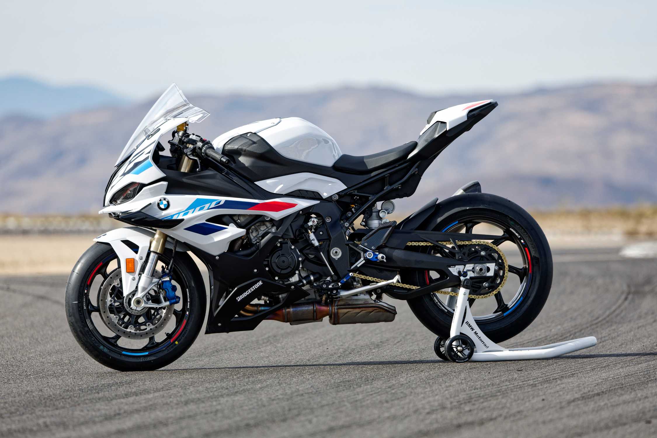 The new BMW S 1000 RR (12/2022)