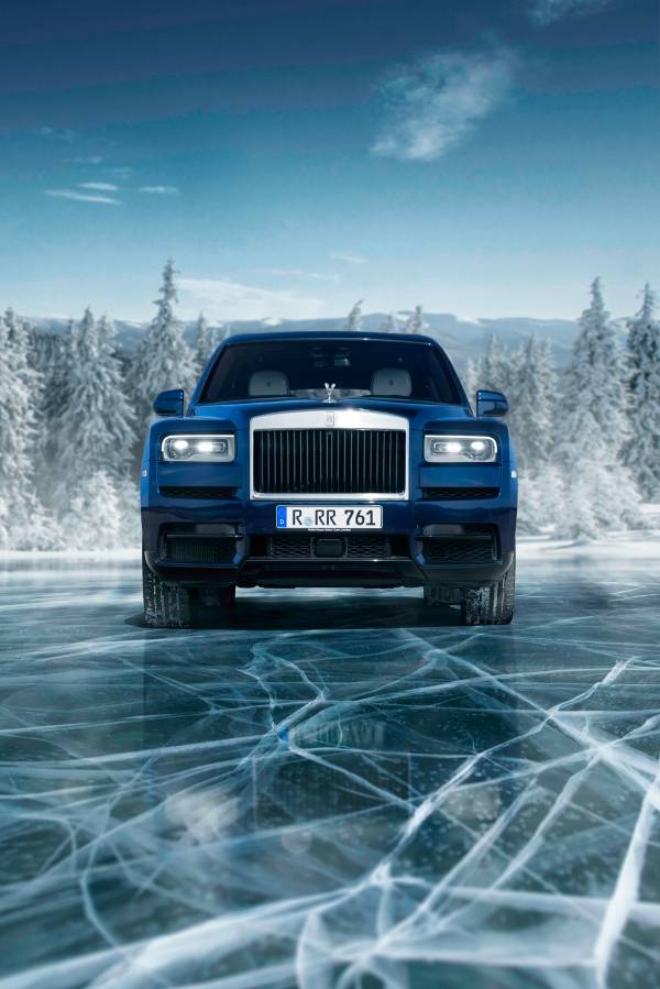 This Rolls-Royce Phantom's interior features one million stitches