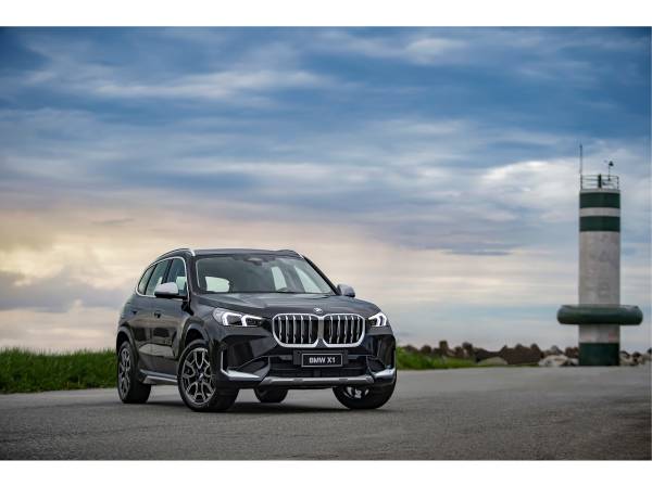 BMW lança novo X1 em três versões