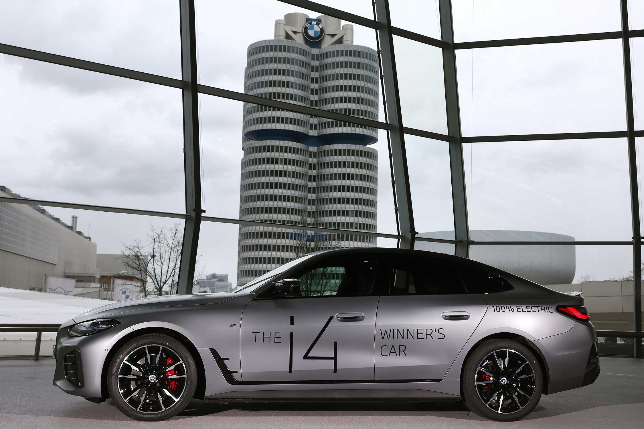 Siegerfahrzeug der BMW Open by American Express, der vollelektrische