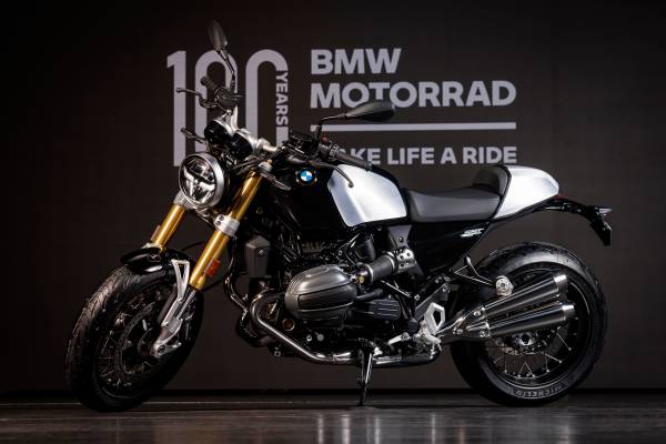BMW R nineT models. Cruise Control optionally available. (10/2020)