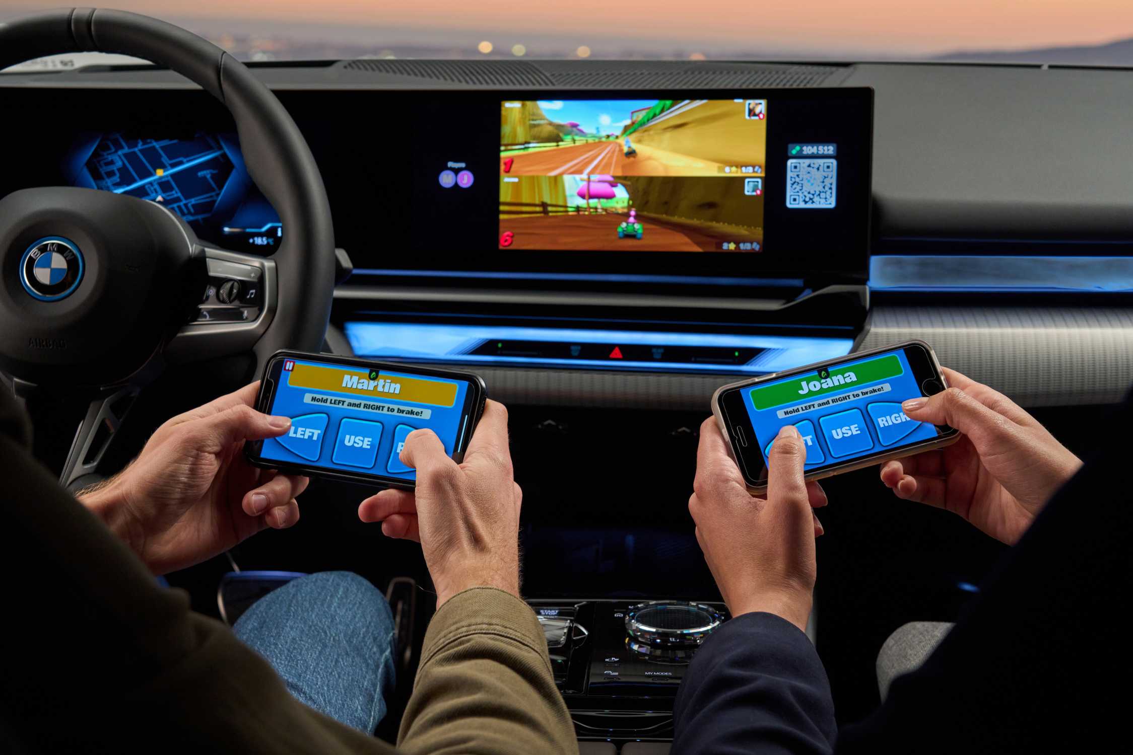 In-car gaming with the AirConsole app in the new BMW 5 Series (availability dependent on country) (05/2023).