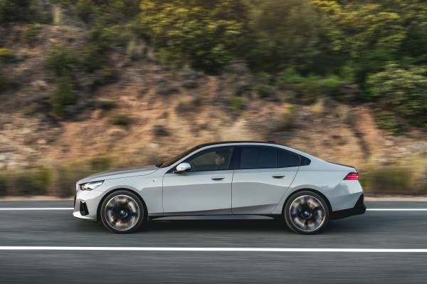 BMW i5 M60 xDrive Design Preview in Alpine White