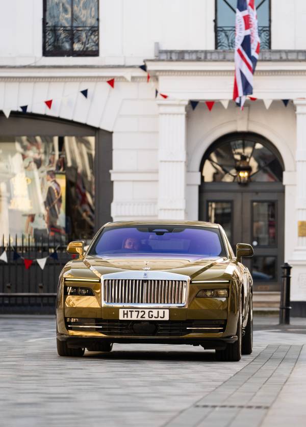Deep Dive RollsRoyce Phantom VIII in 2023  Luxury cars rolls royce Rolls  royce Rolls royce cars