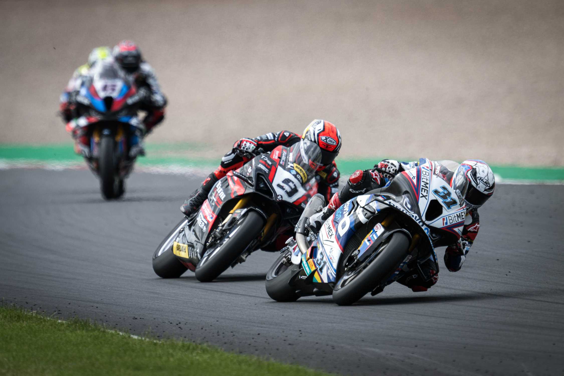 Donington GBR 2nd July 2023 FIM Superbike World Championship   P90513662 Donington Gbr 2nd July 2023 Fim Superbike World Championship Bonovo Action Bmw Racing Team Bmw M 100 2250px 