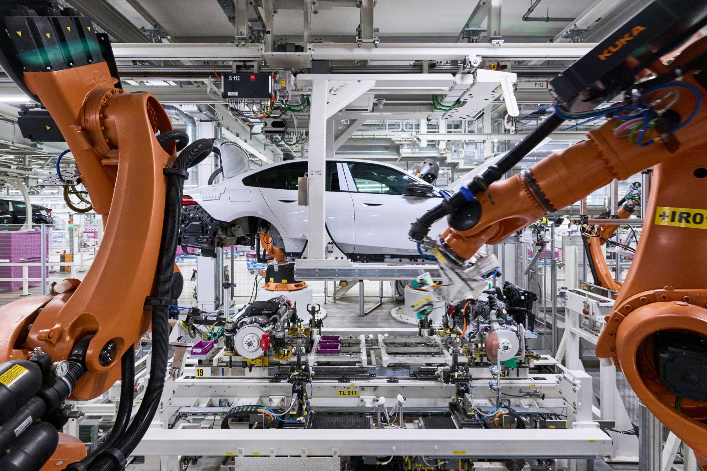 Production BMW 5 Series At BMW Group Plant Dingolfing – Assembly. (07/2023)