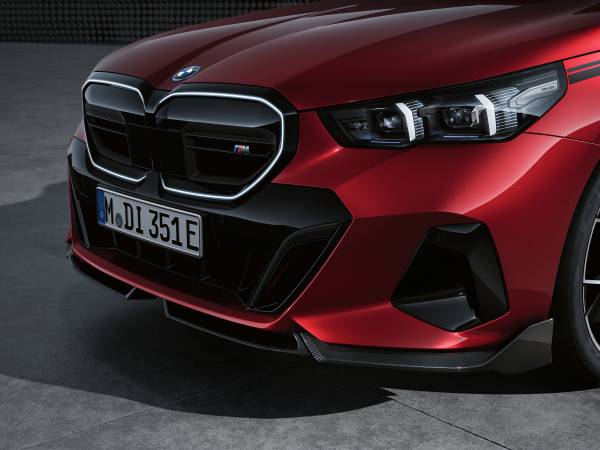 BMW i5 Looks Menacing With M Performance Parts