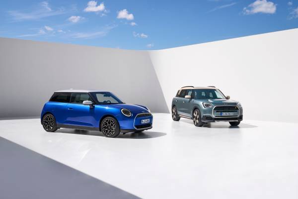 The MINI Concept Aceman: the first all-electric crossover model in