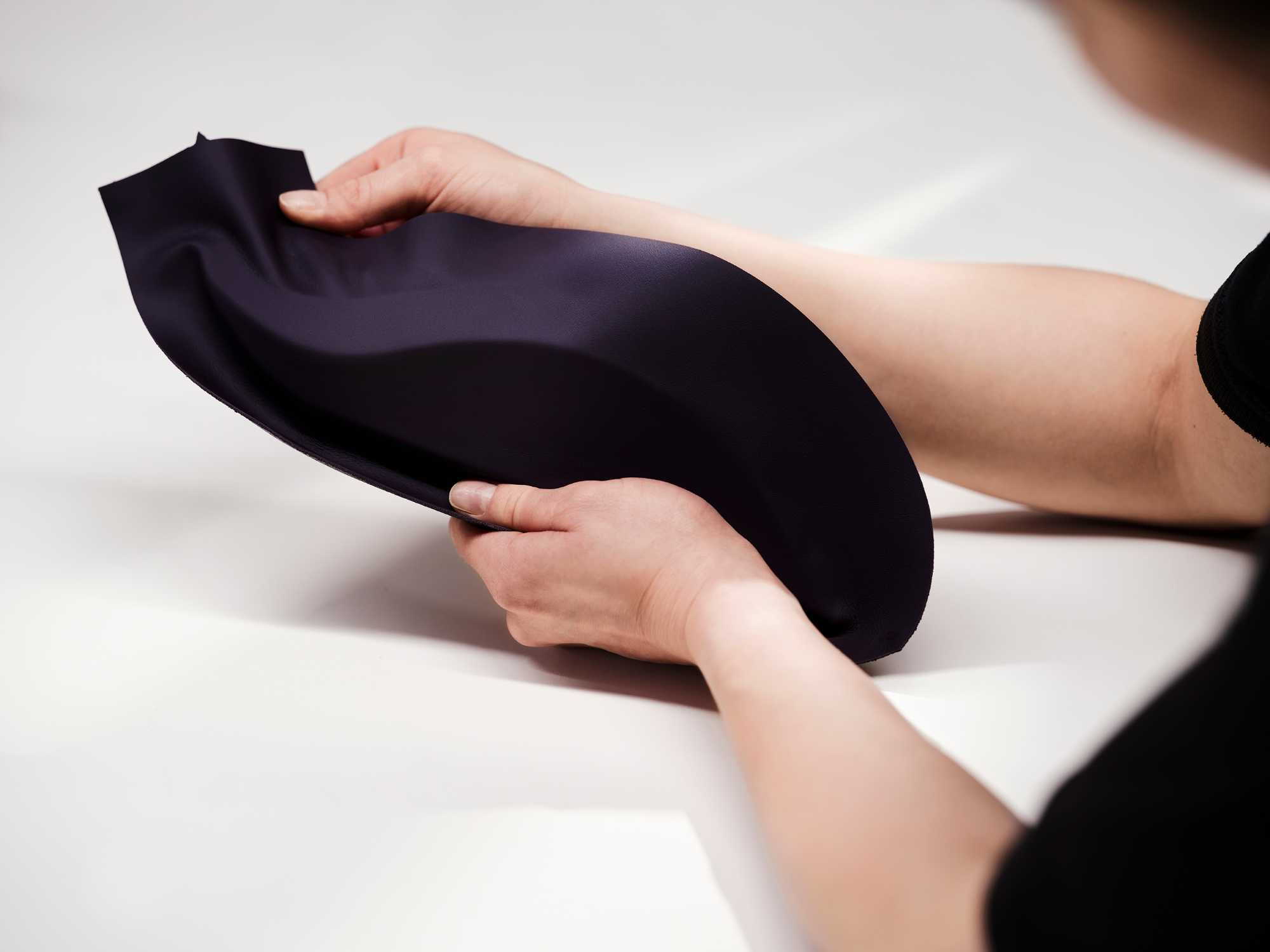 ROLLSROYCE AMETHYST DROPTAIL WOOD, LEATHER AND METAL