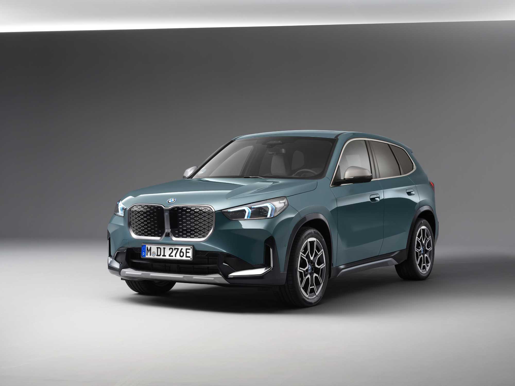 Attractive introduction to the world of premium electric mobility: The  all-new BMW iX1 eDrive20.