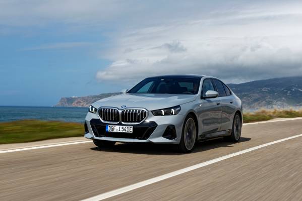Weltpremiere und dynamischer Auftritt des BMW M Performance Parts Concept  in Goodwood.