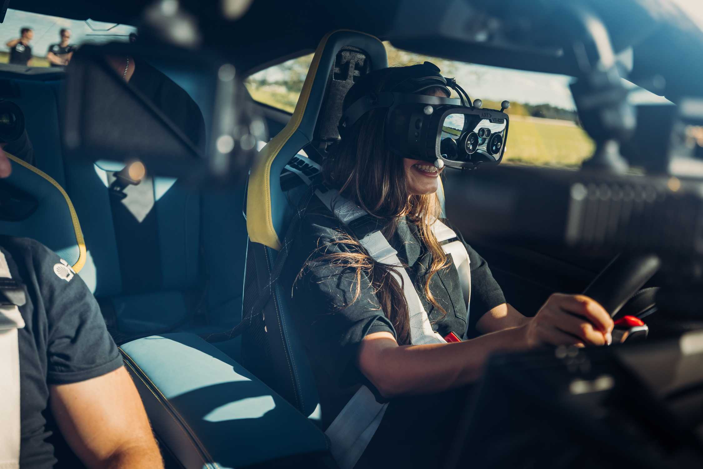 The BMW M Driving Experience introduces ground-breaking BMW M Mixed Reality technology as an exclusive offer for customers.