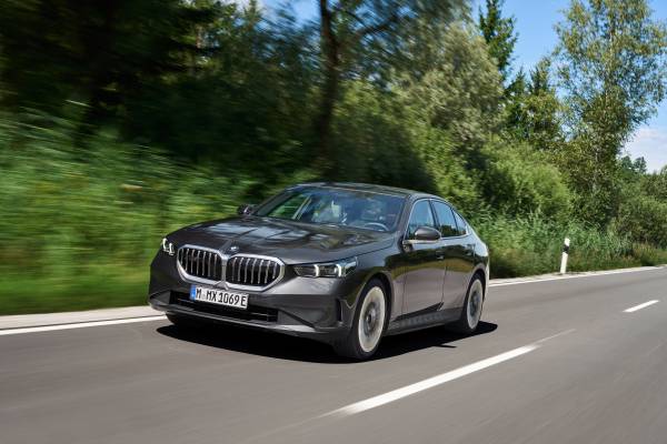 Les Accessoires BMW M Performance pour la Nouvelle BMW Série 5 Berline et  la Nouvelle BMW i5.