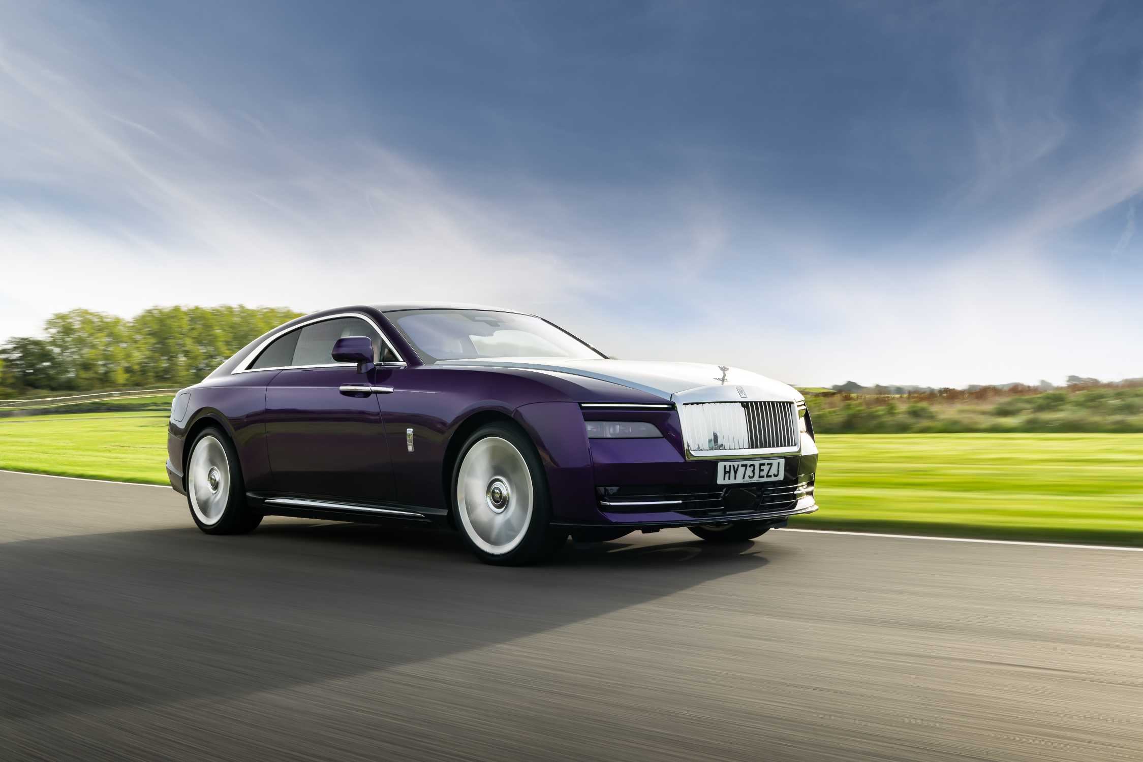 ROLLS-ROYCE SPECTRE: TWILIGHT PURPLE