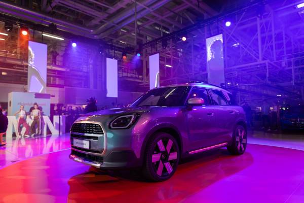Leipzig loves MINI: BMW Group Plant Leipzig celebrates production