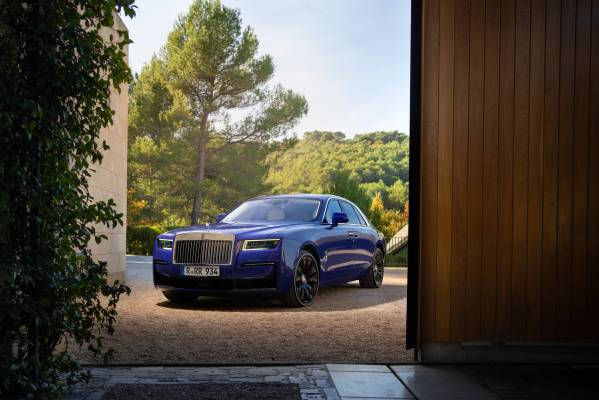 Ever thought the Rolls-Royce Phantom was a bit… subtle?